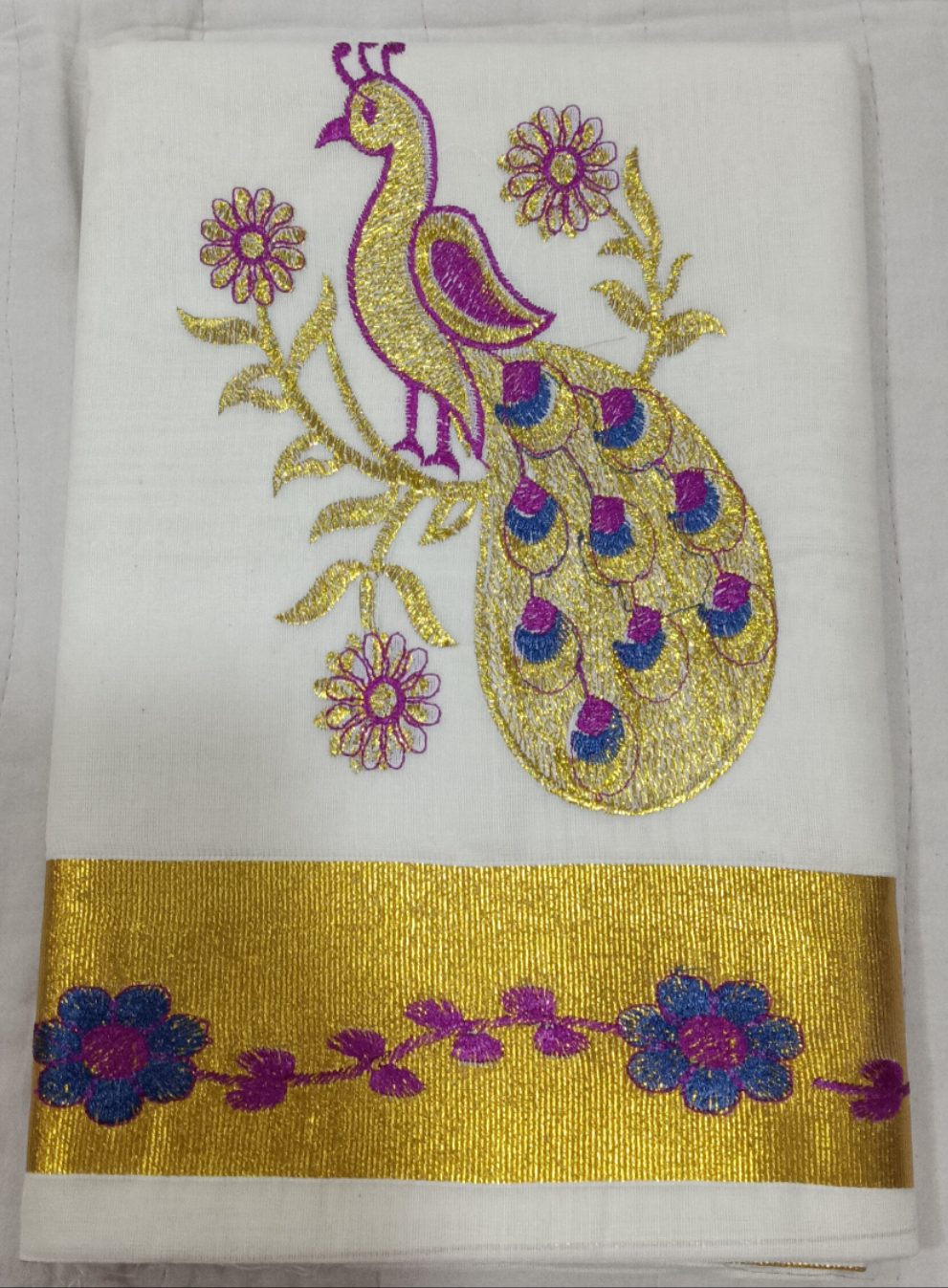 Kerala kasavu saree