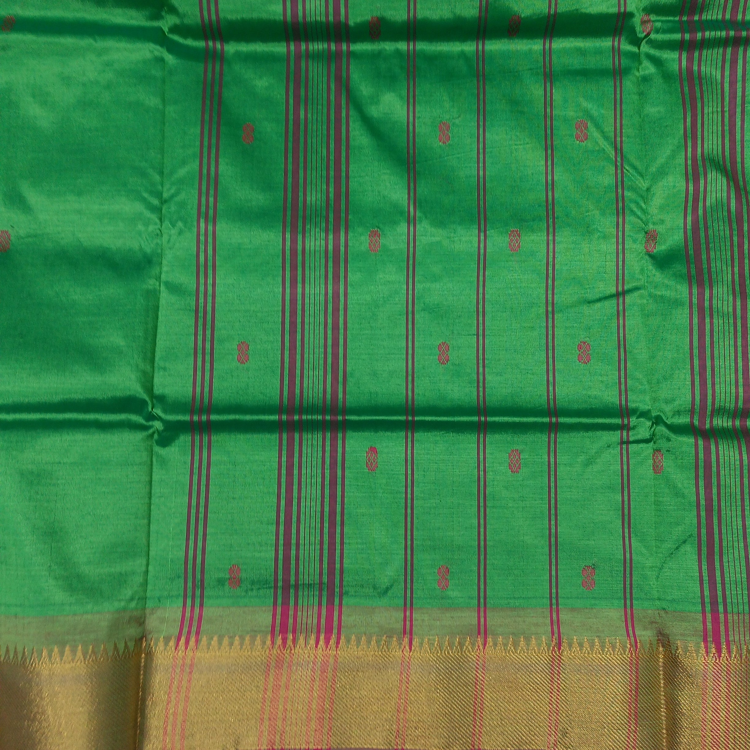 Vaazhainaar Pattu Madisar
