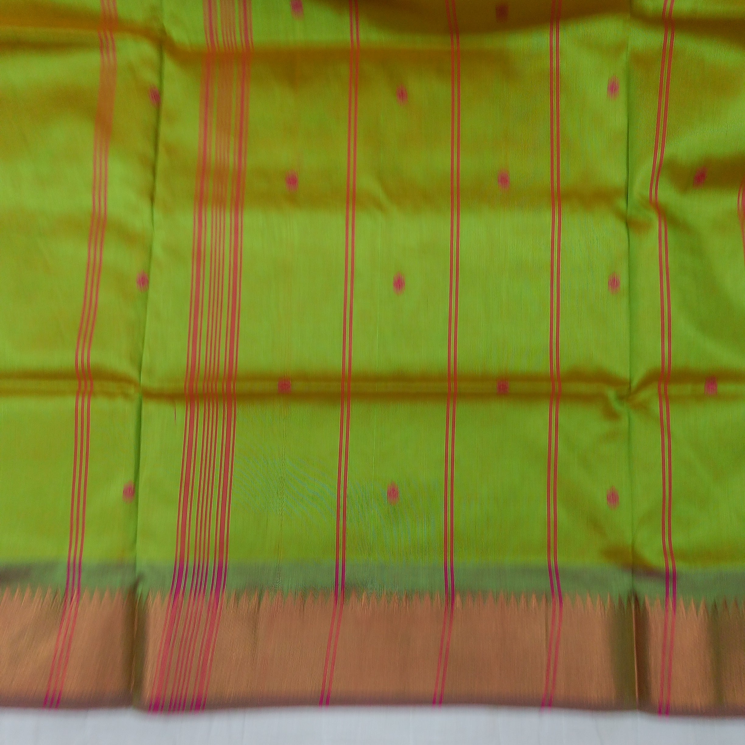 Vaazhainaar Pattu Madisar