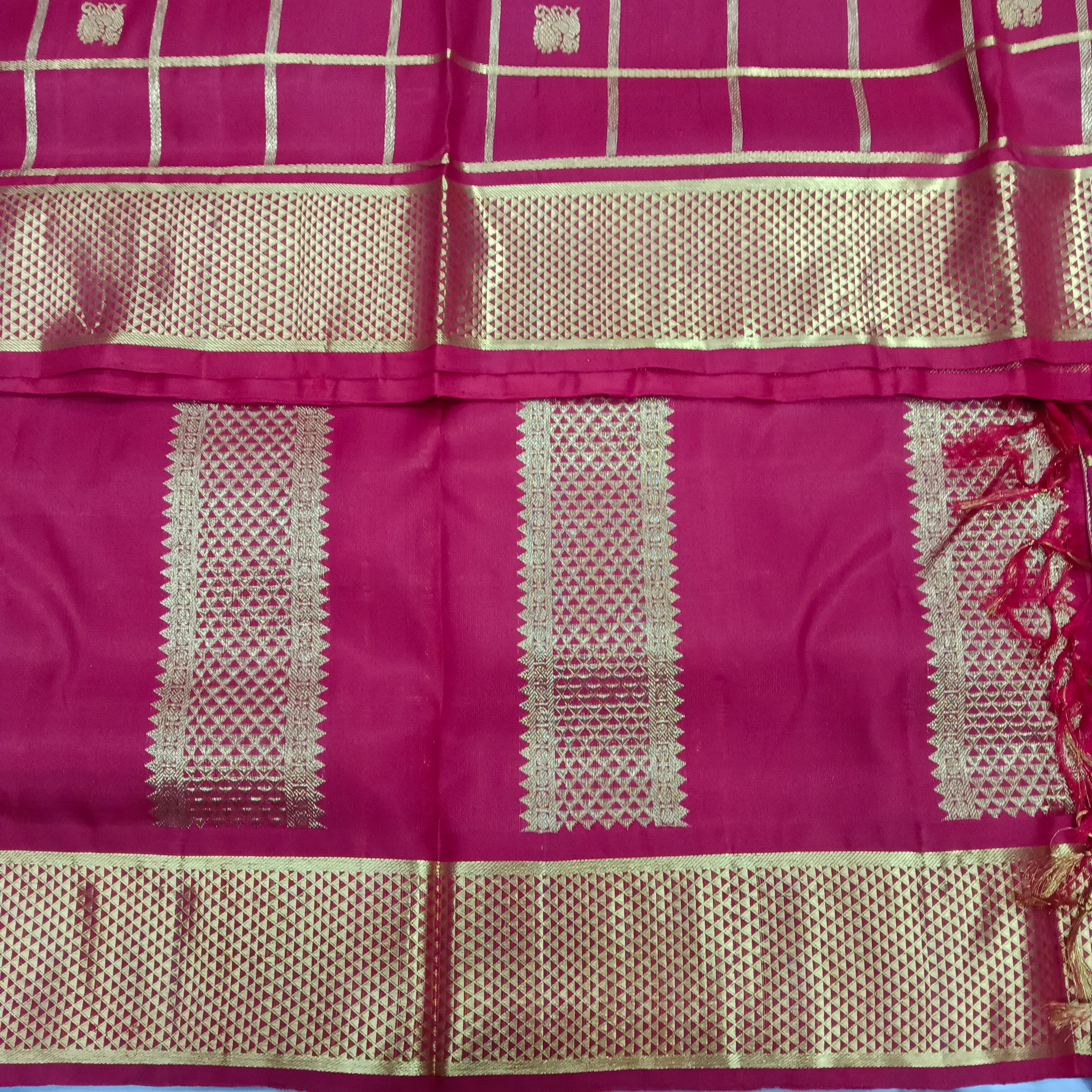 Pure silk 10 yardz