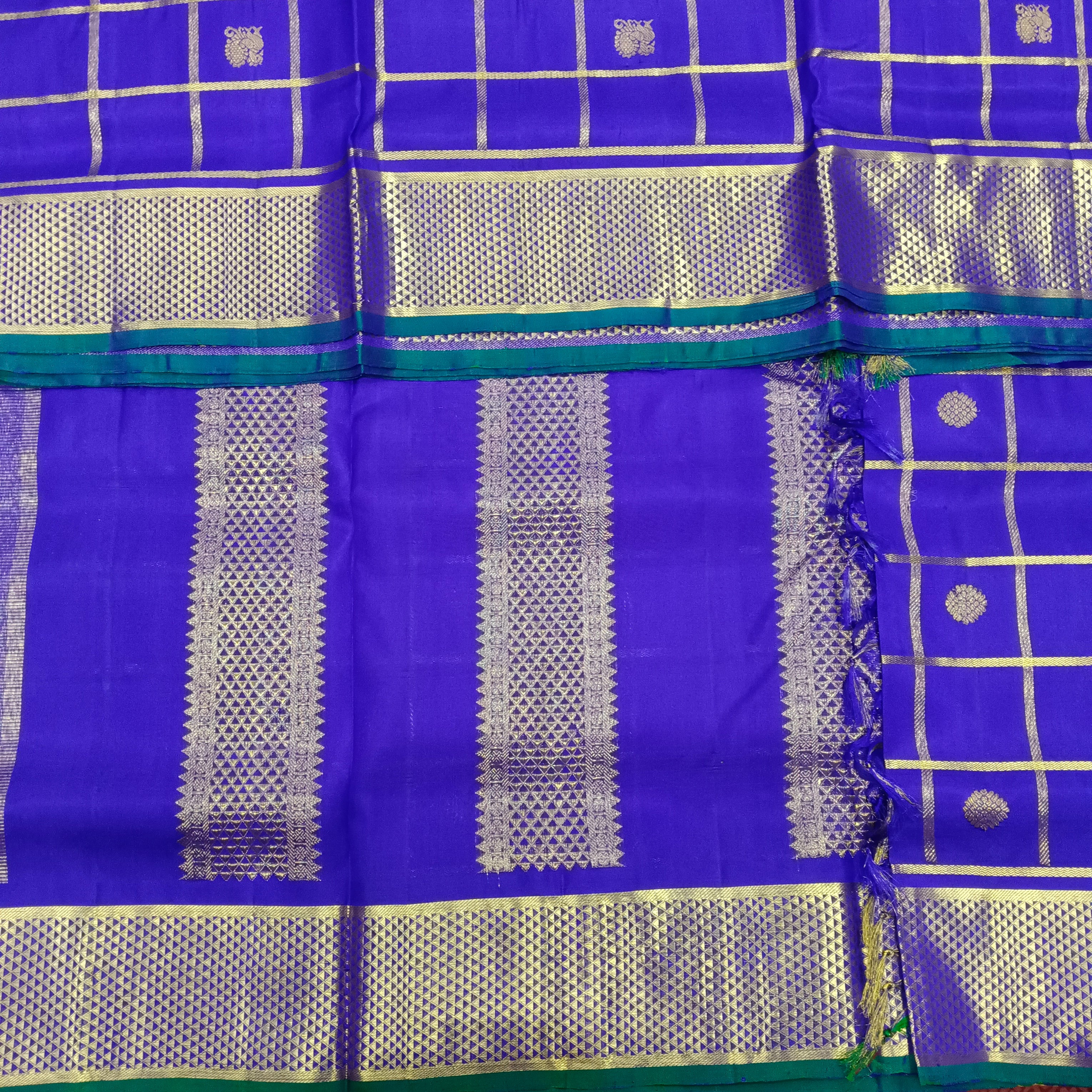 Pure silk 10 yardz