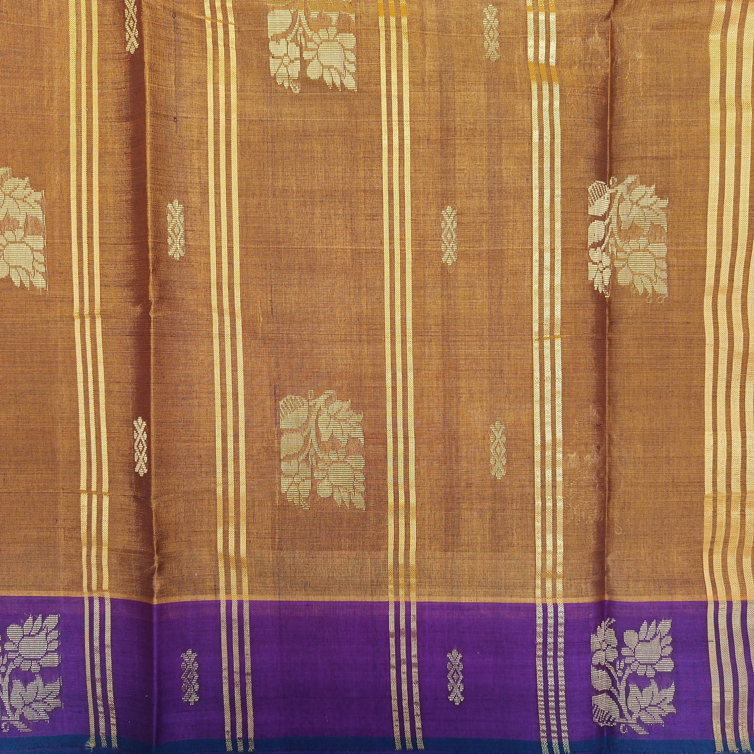 Devendra 10yards Body  Embossed