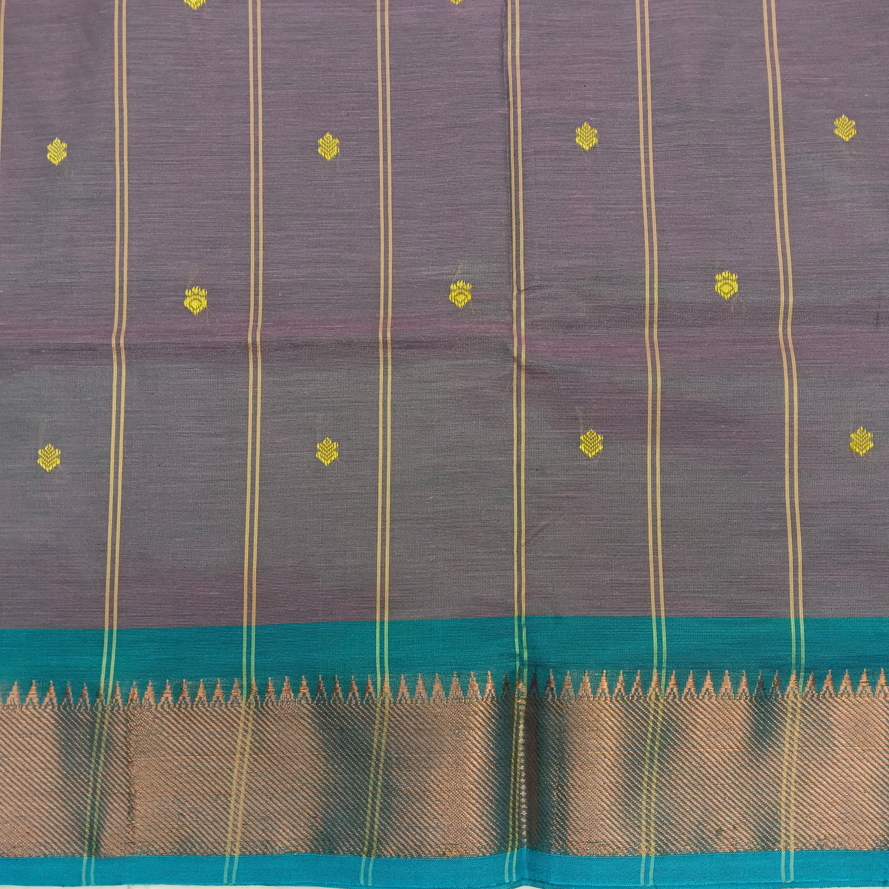 Vaazhainaar Pattu Madisar