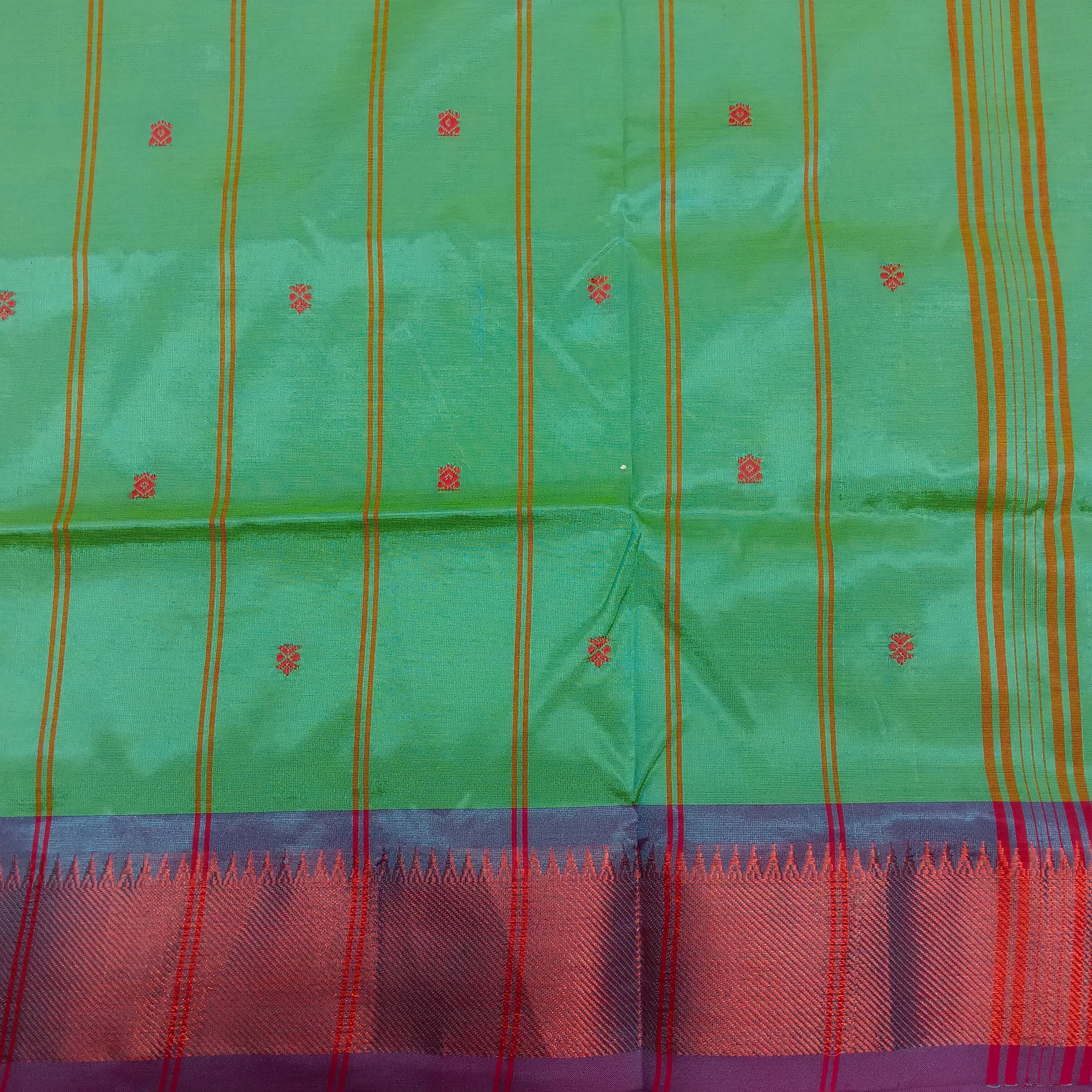 Vaazhainaar Pattu Madisar