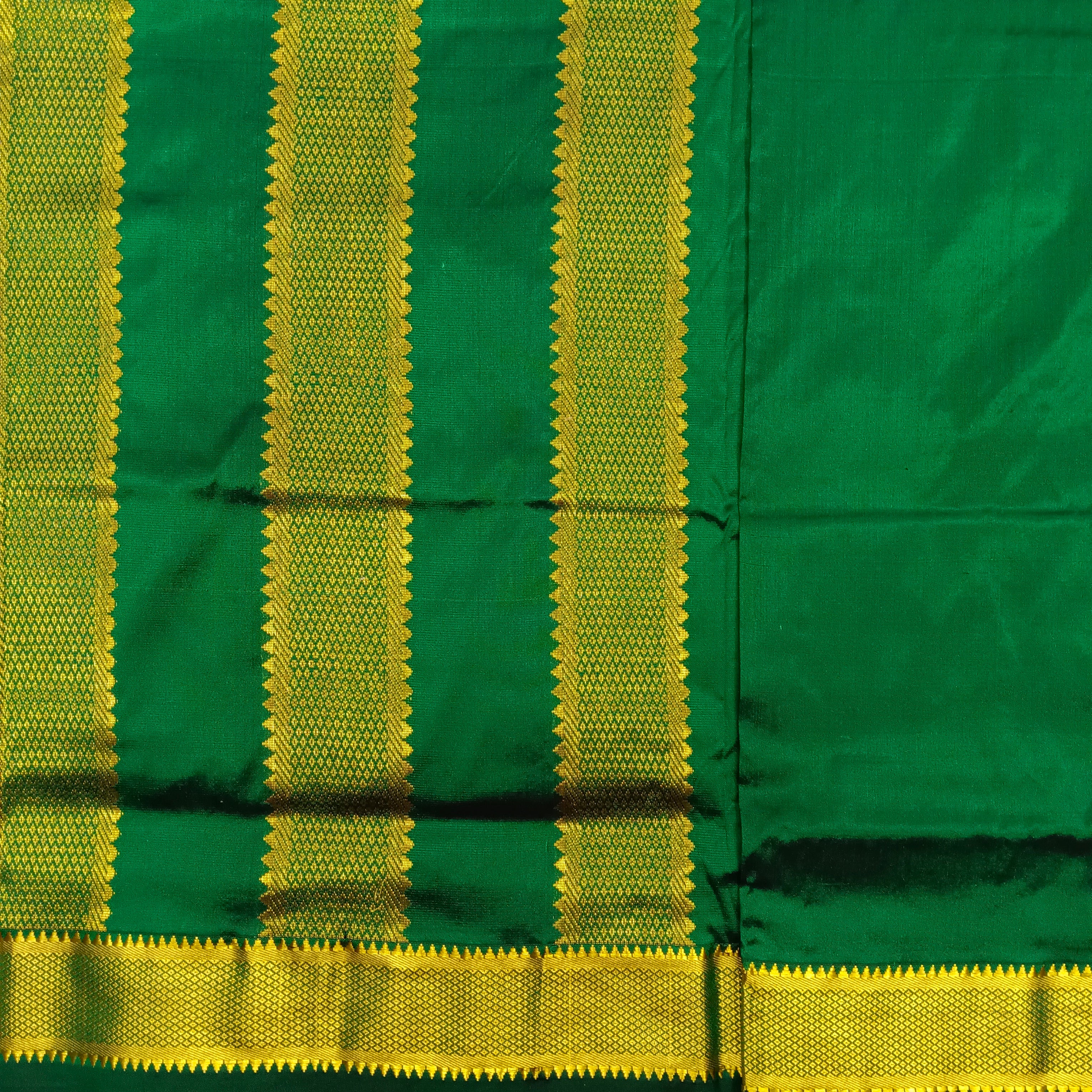 Pure silk 10.5 yardz