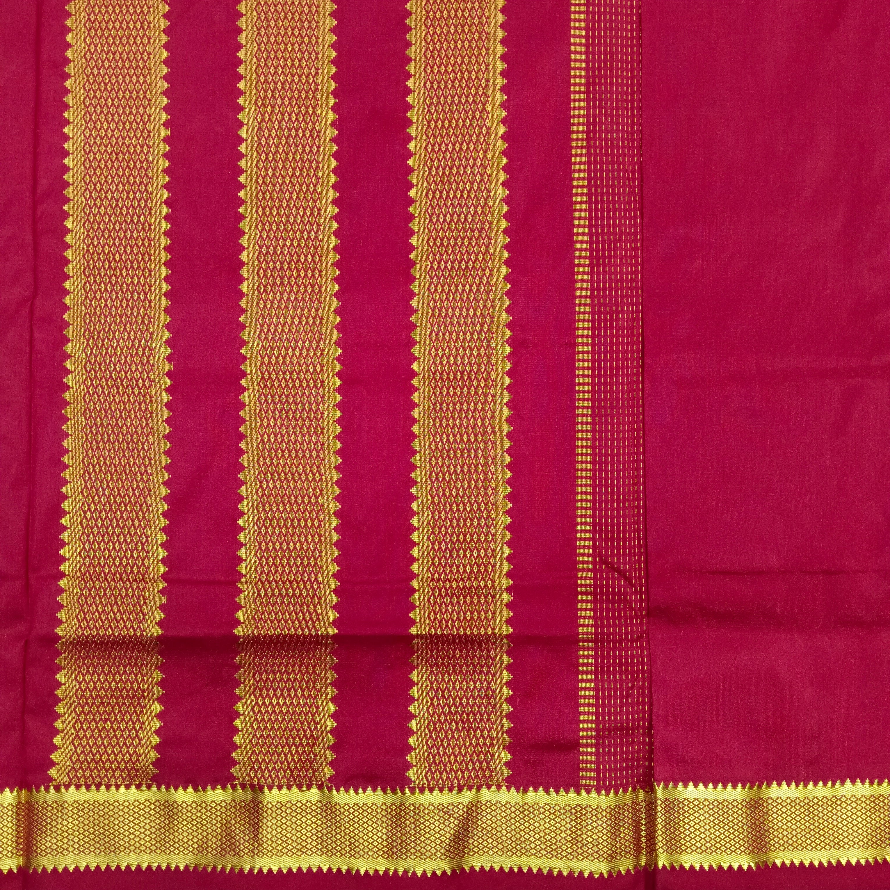 Pure silk 10.5 yardz
