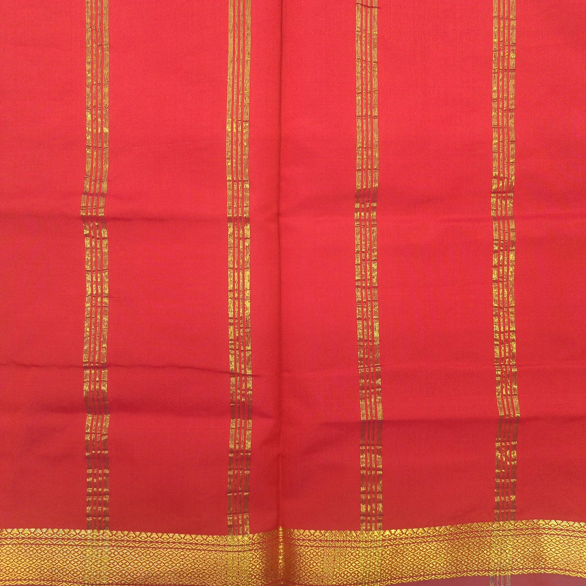 Poly silk 10.5yards  madisar