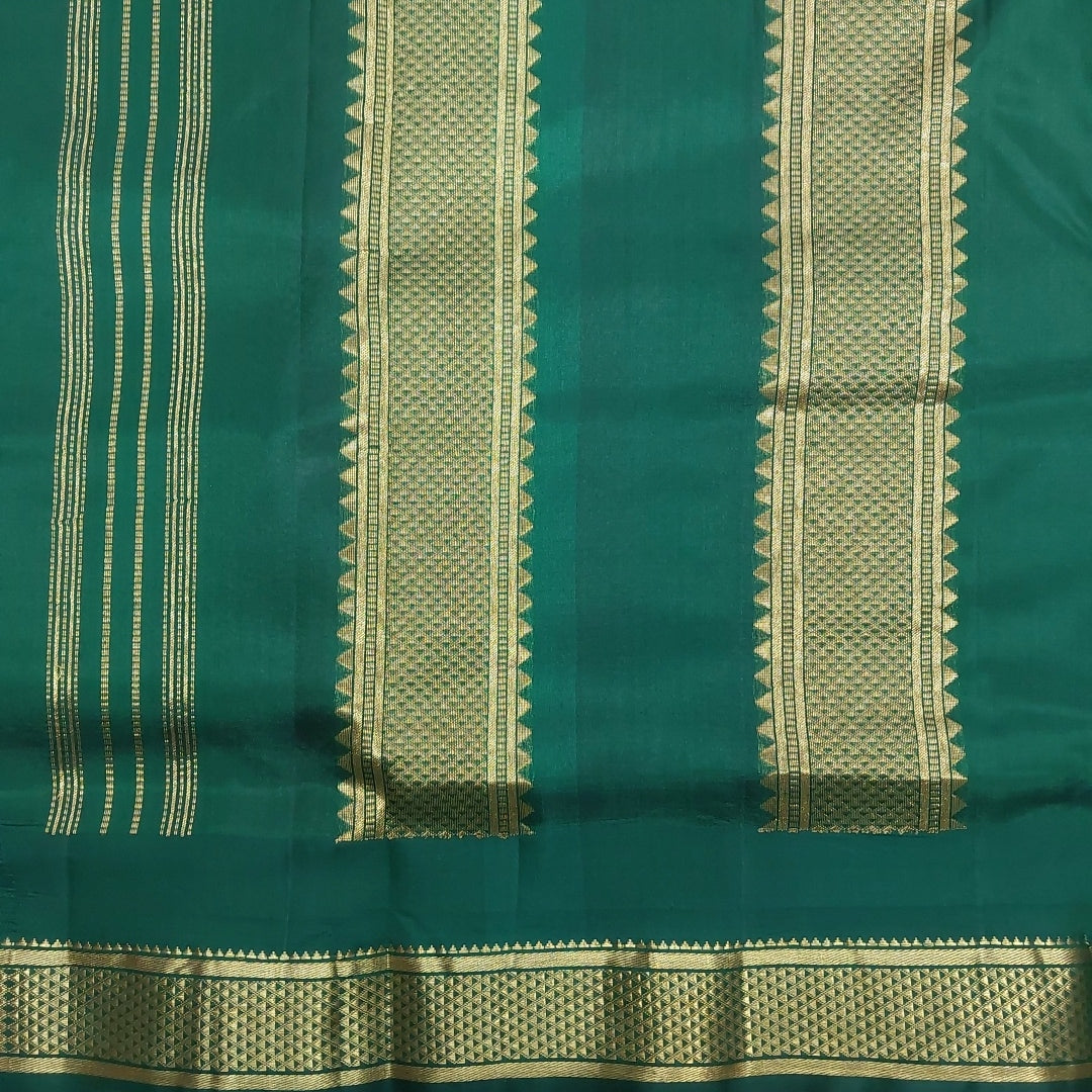 Pure silk 10.25 yardz