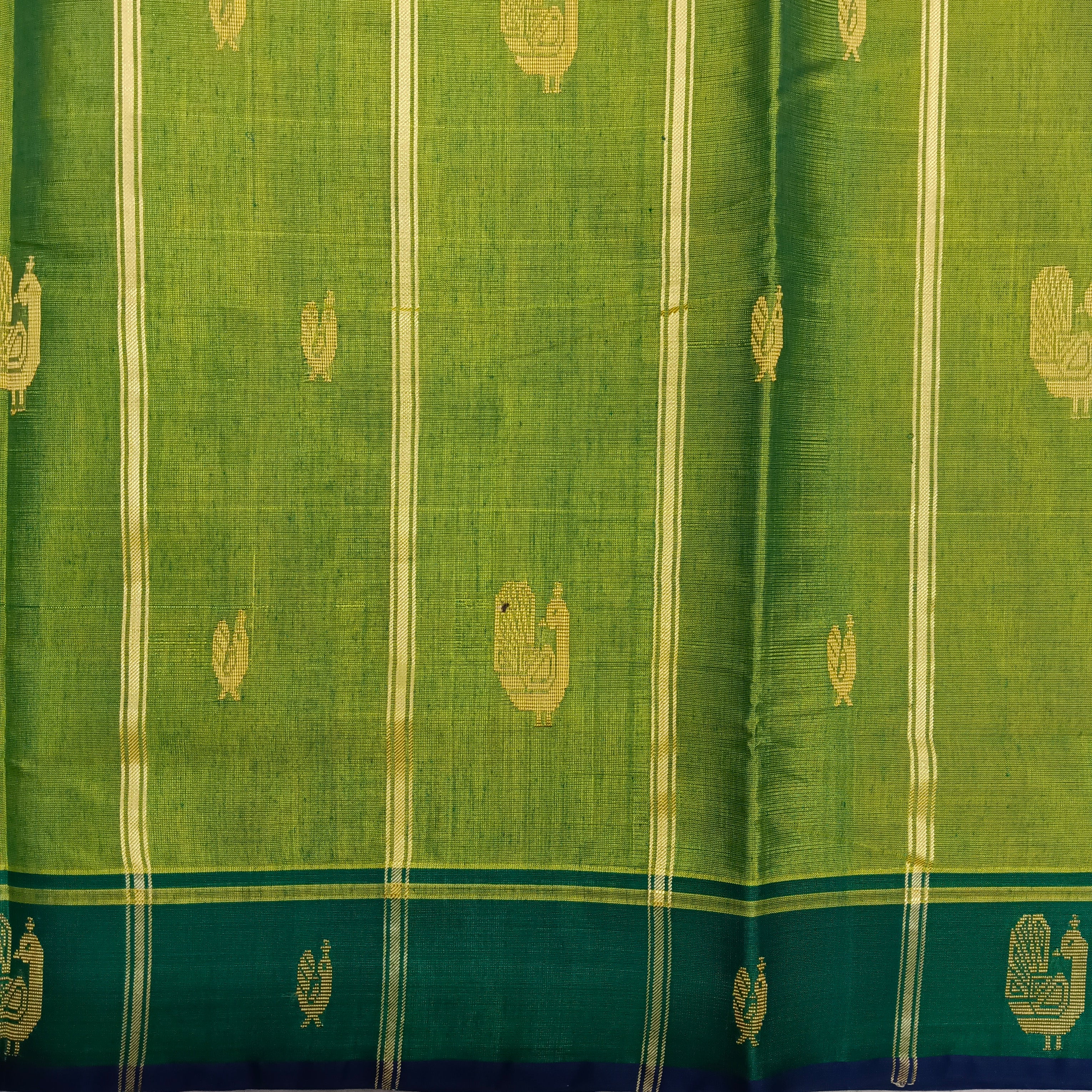 Devendra 10yards Body  Embossed