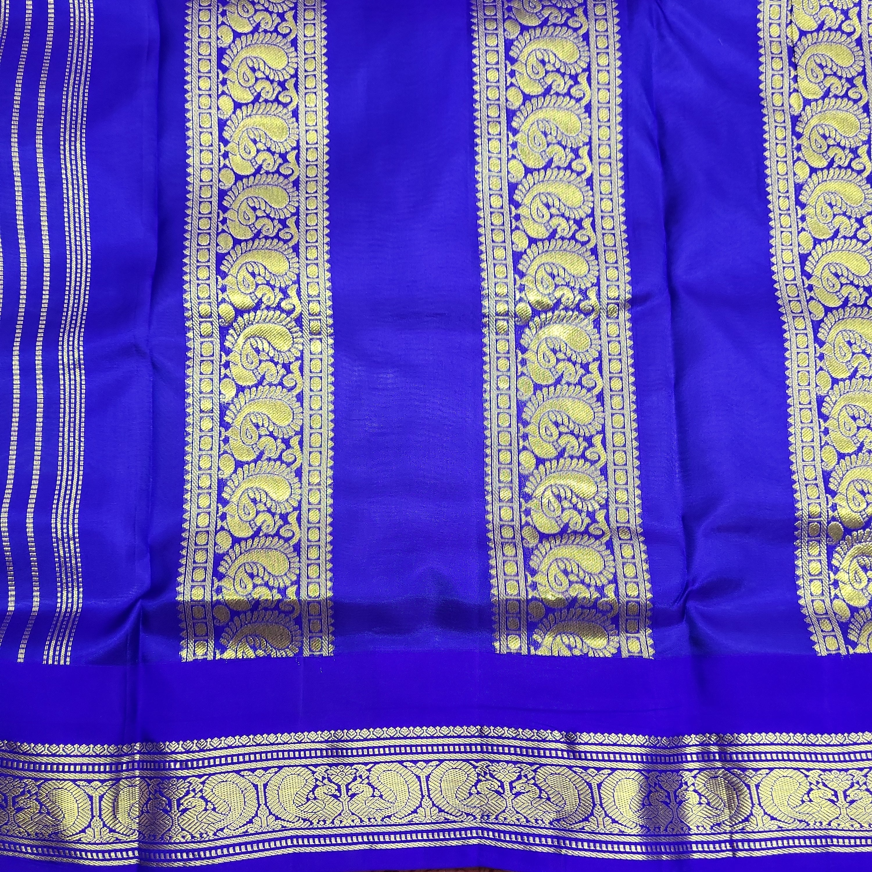 Pure silk 10.25 yardz