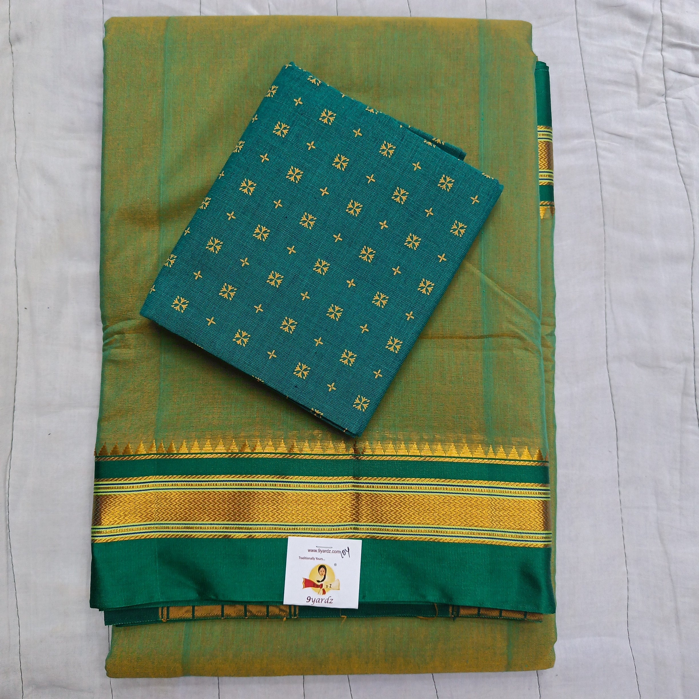 Ikkal sarees madisar plain 10yardz (with blouse)