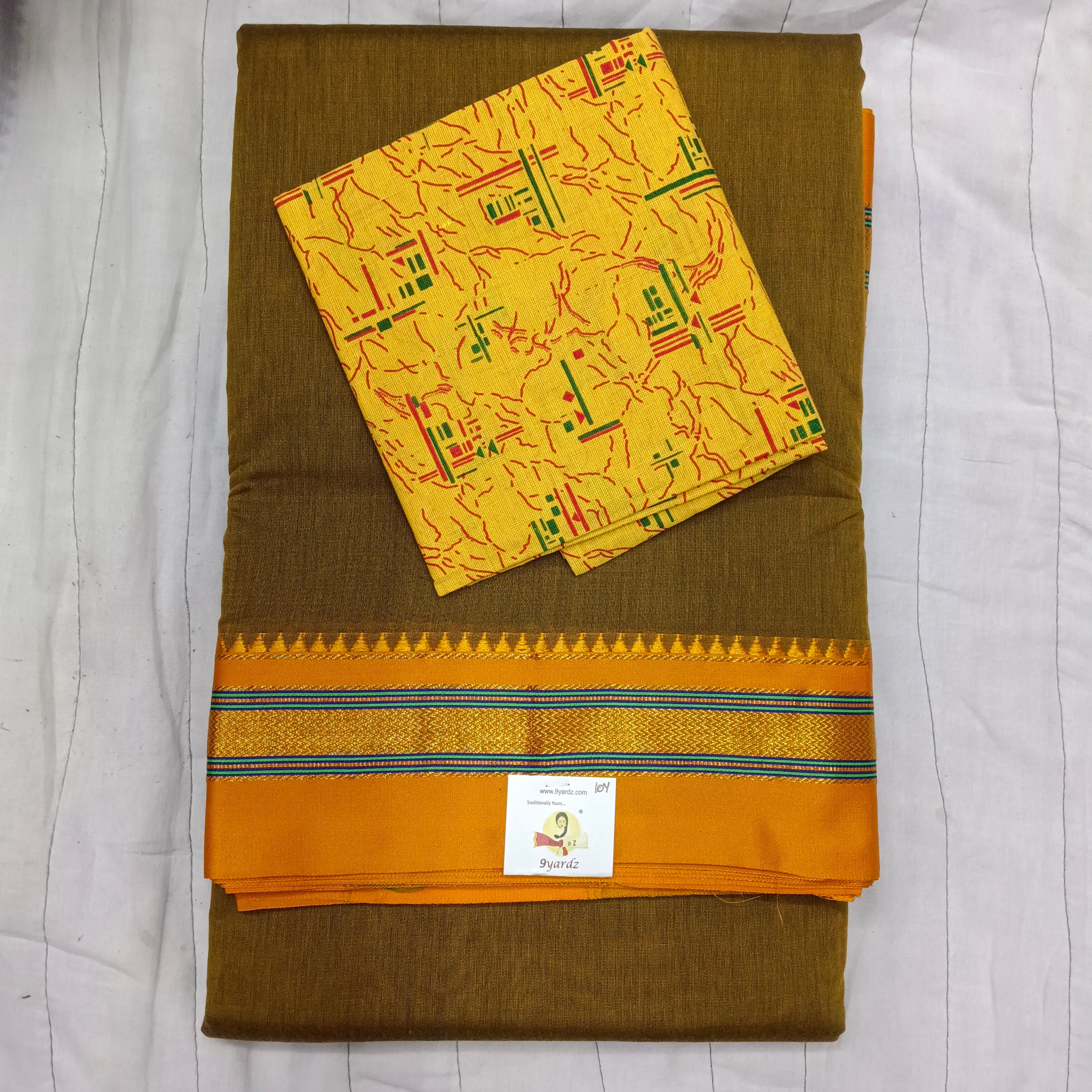 Ikkal sarees madisar plain 10yardz(with blouse)