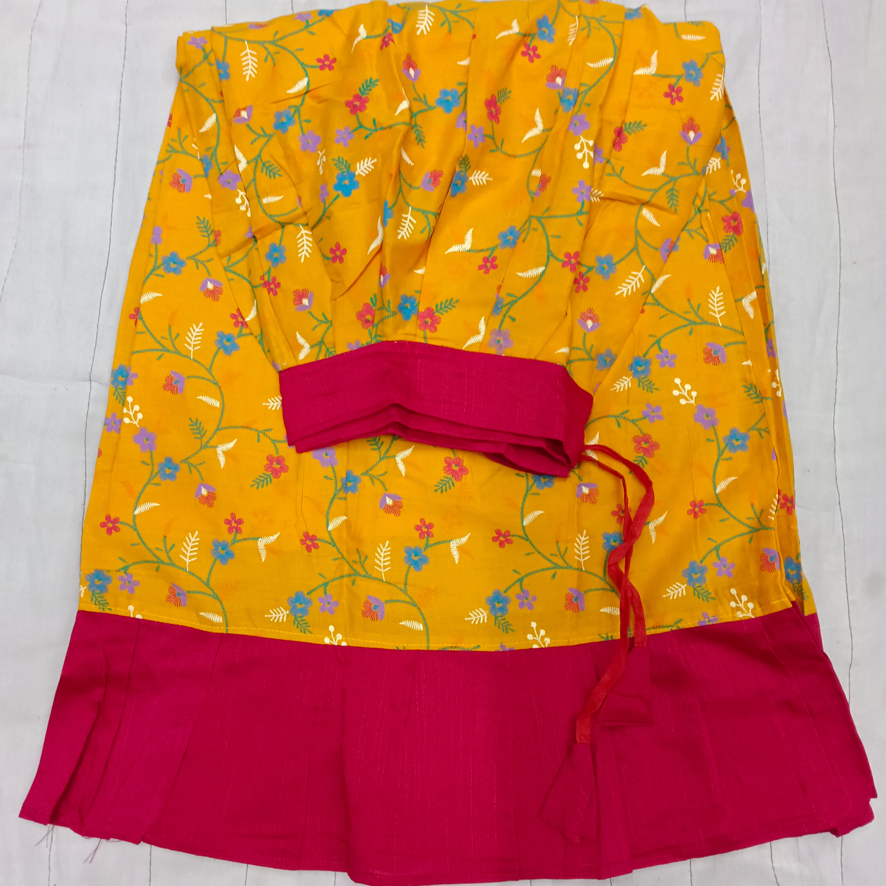 Embossed Pavadai