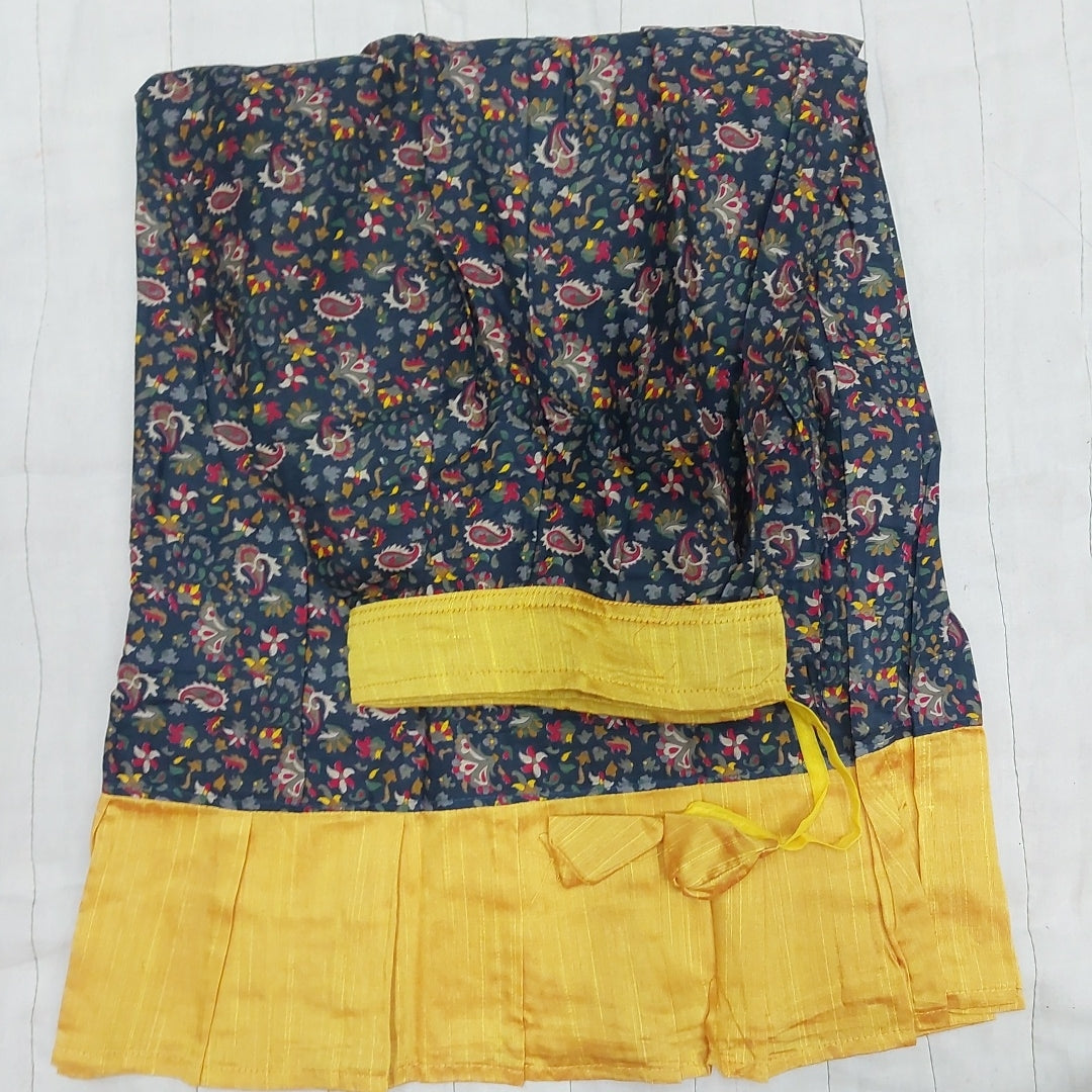 Embossed Pavadai