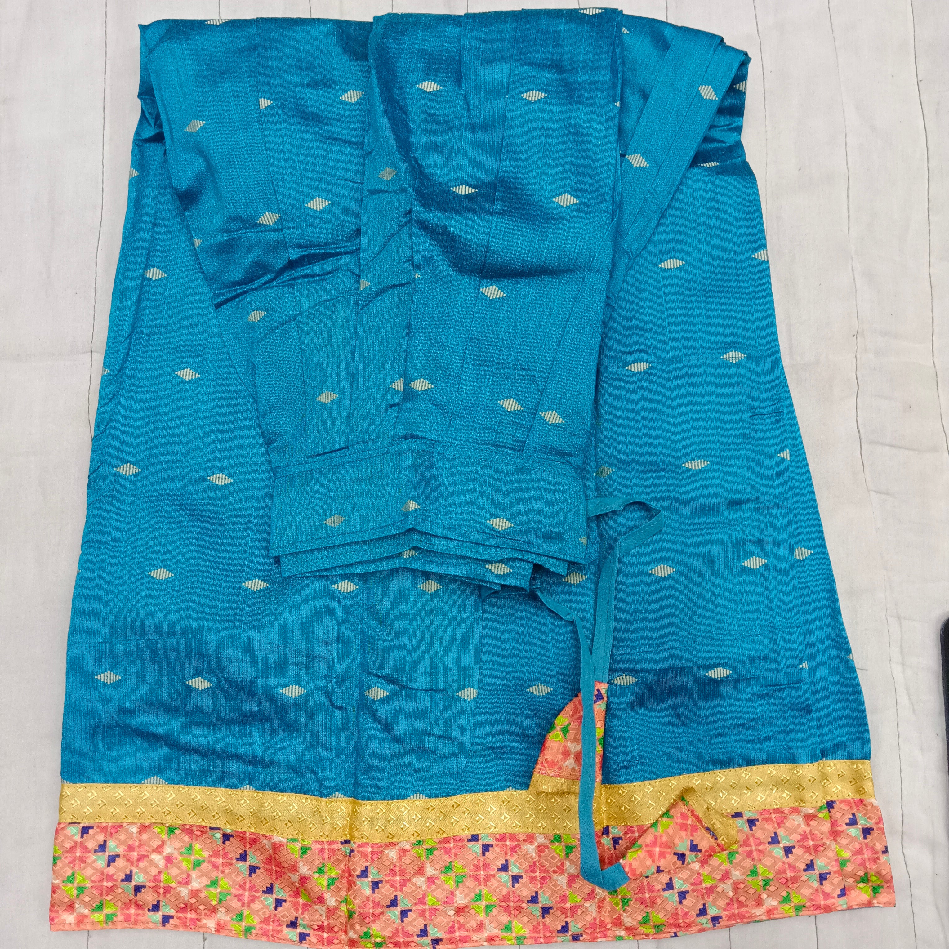 Embossed Pavadai