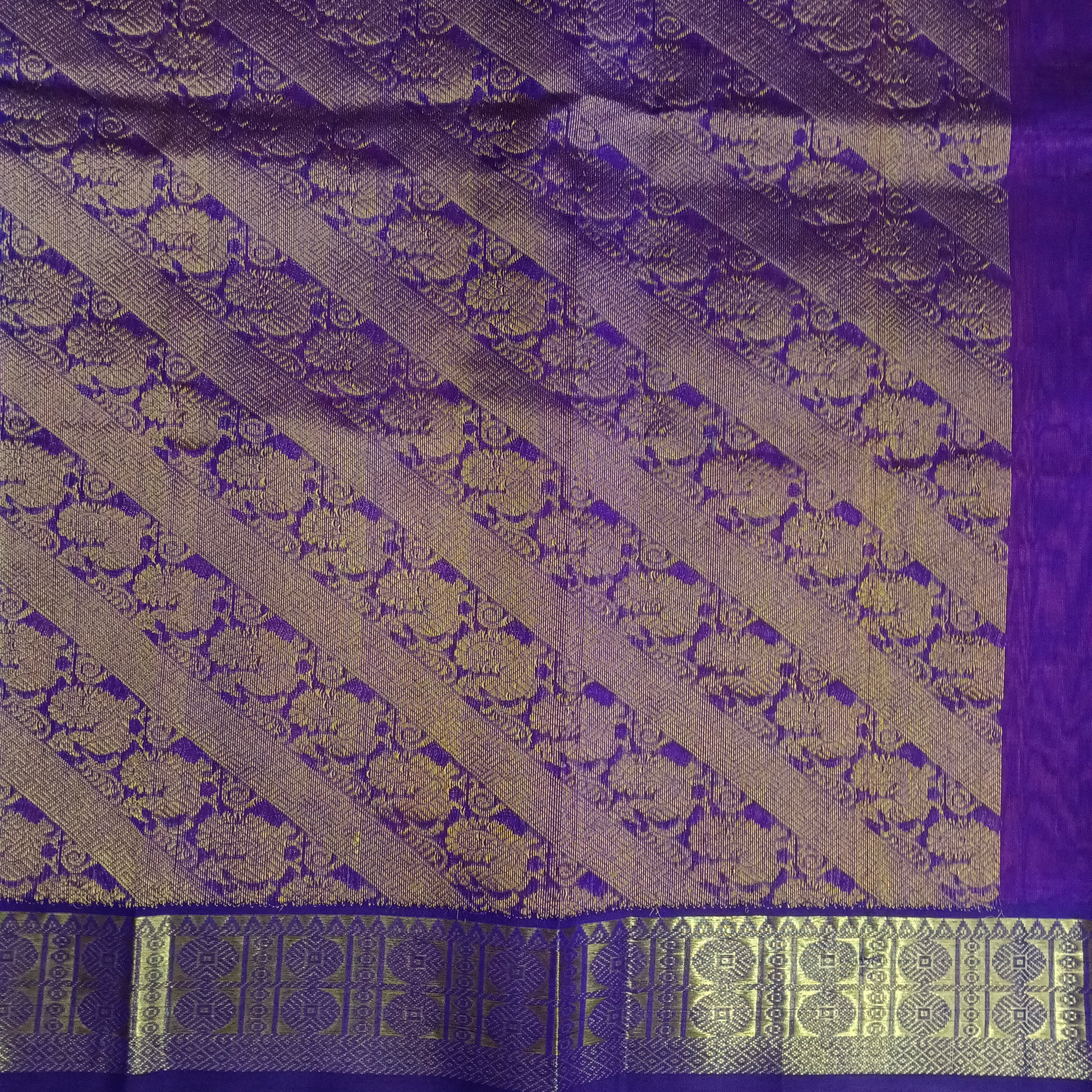 Pure silk cotton- Reverse Pallu- Semi Korvai