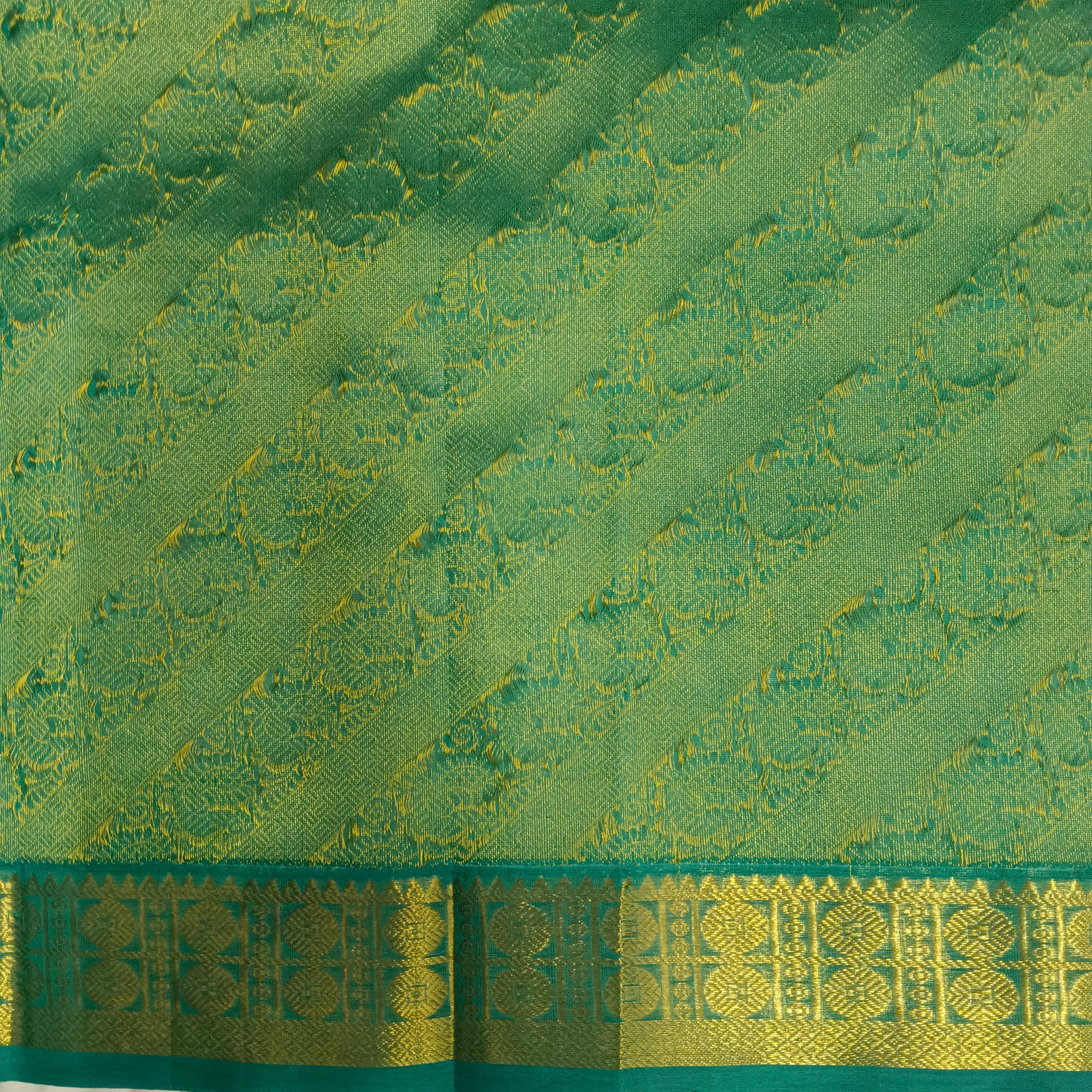 Pure silk cotton- Reverse Pallu- Semi Korvai