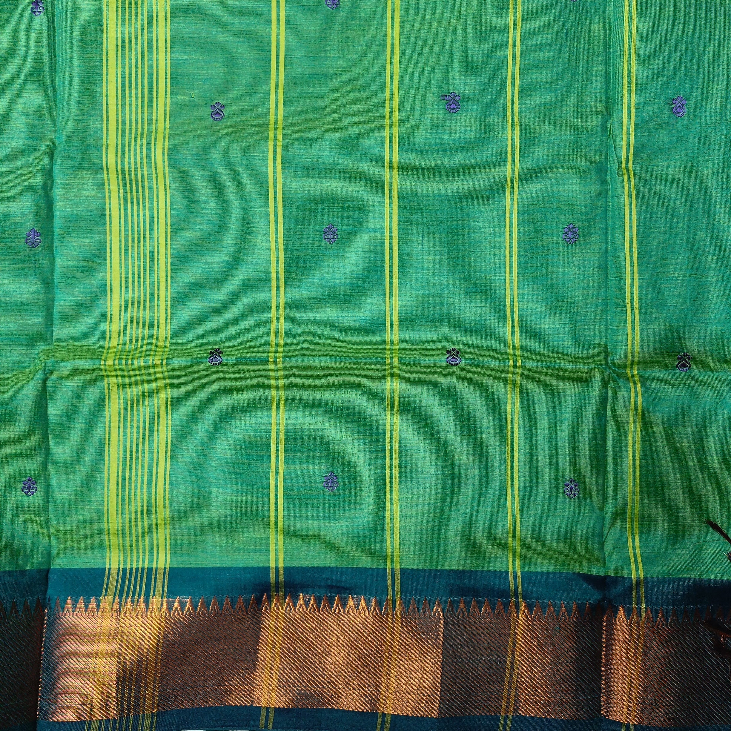 Vaazhainaar Pattu Madisar
