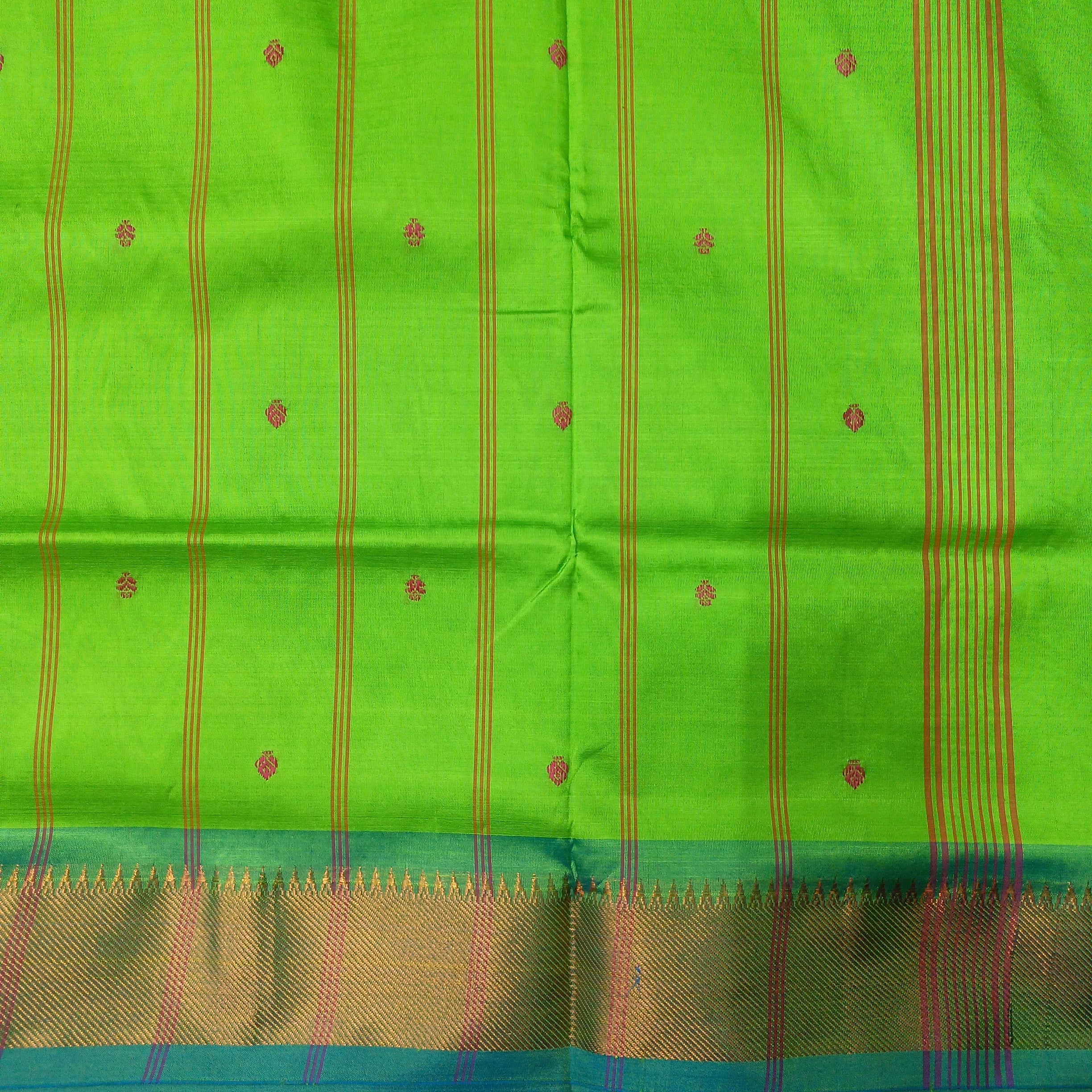 Vaazhainaar Pattu Madisar