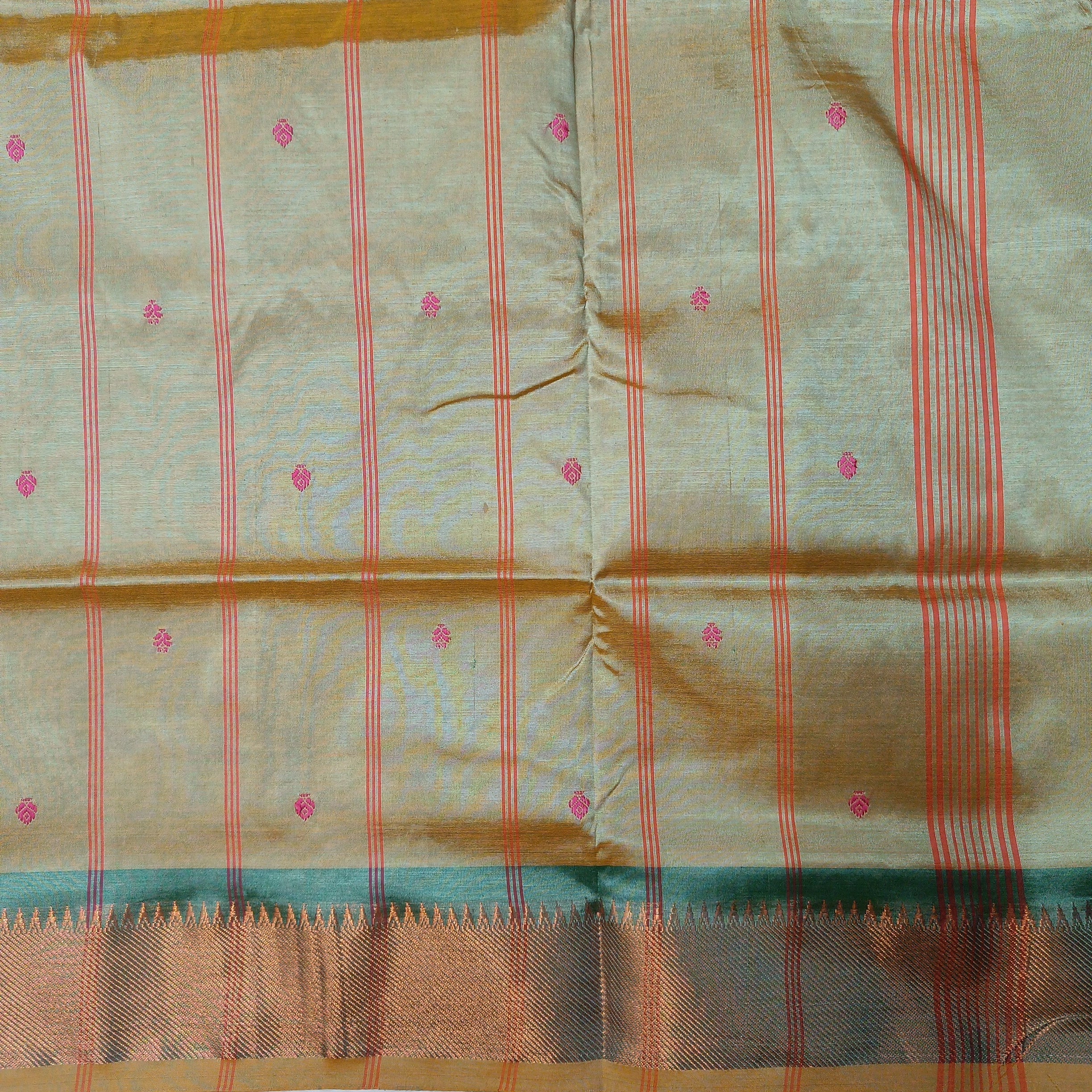 Vaazhainaar Pattu Madisar