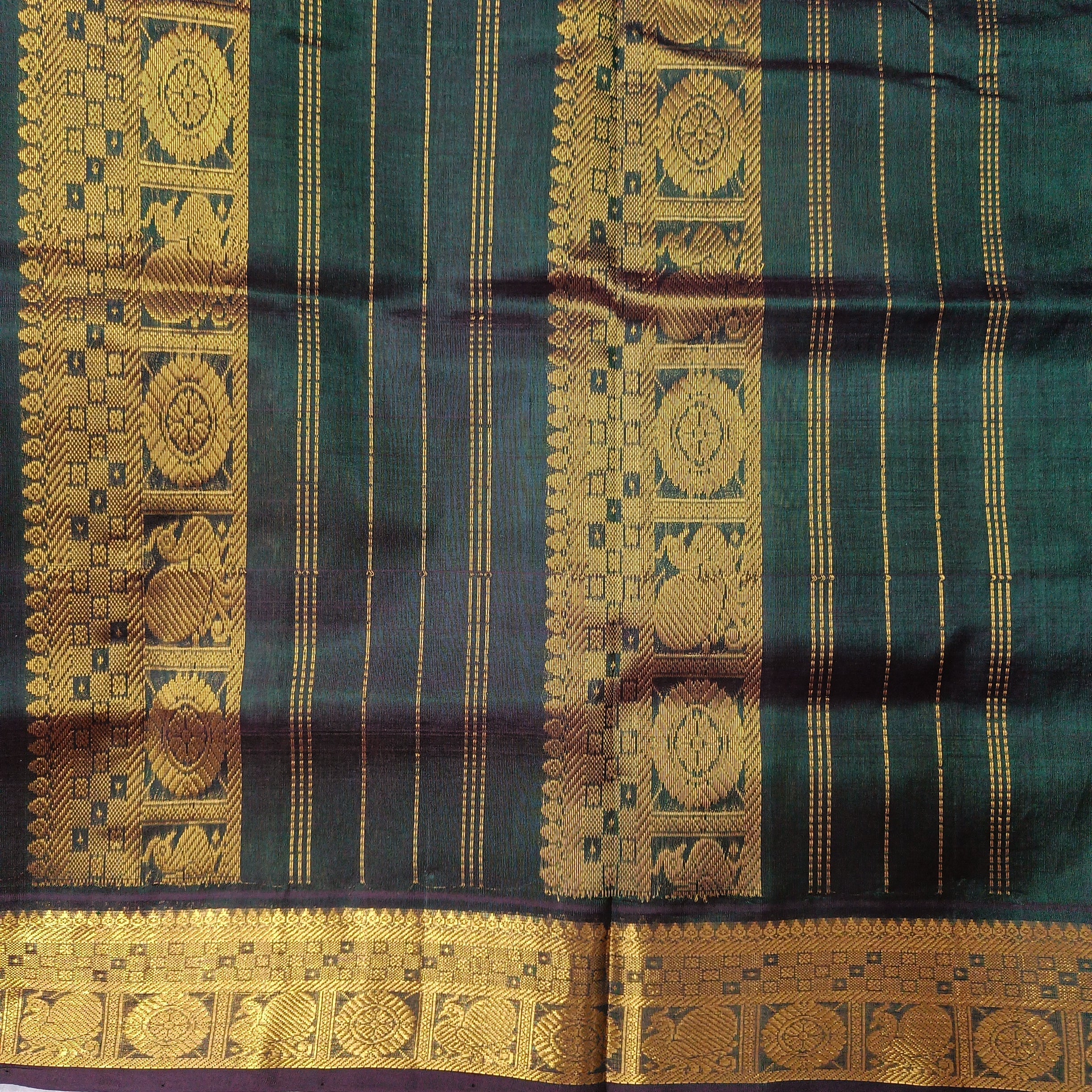 Pure silk cotton zari Pazhum Pazhamum Check
