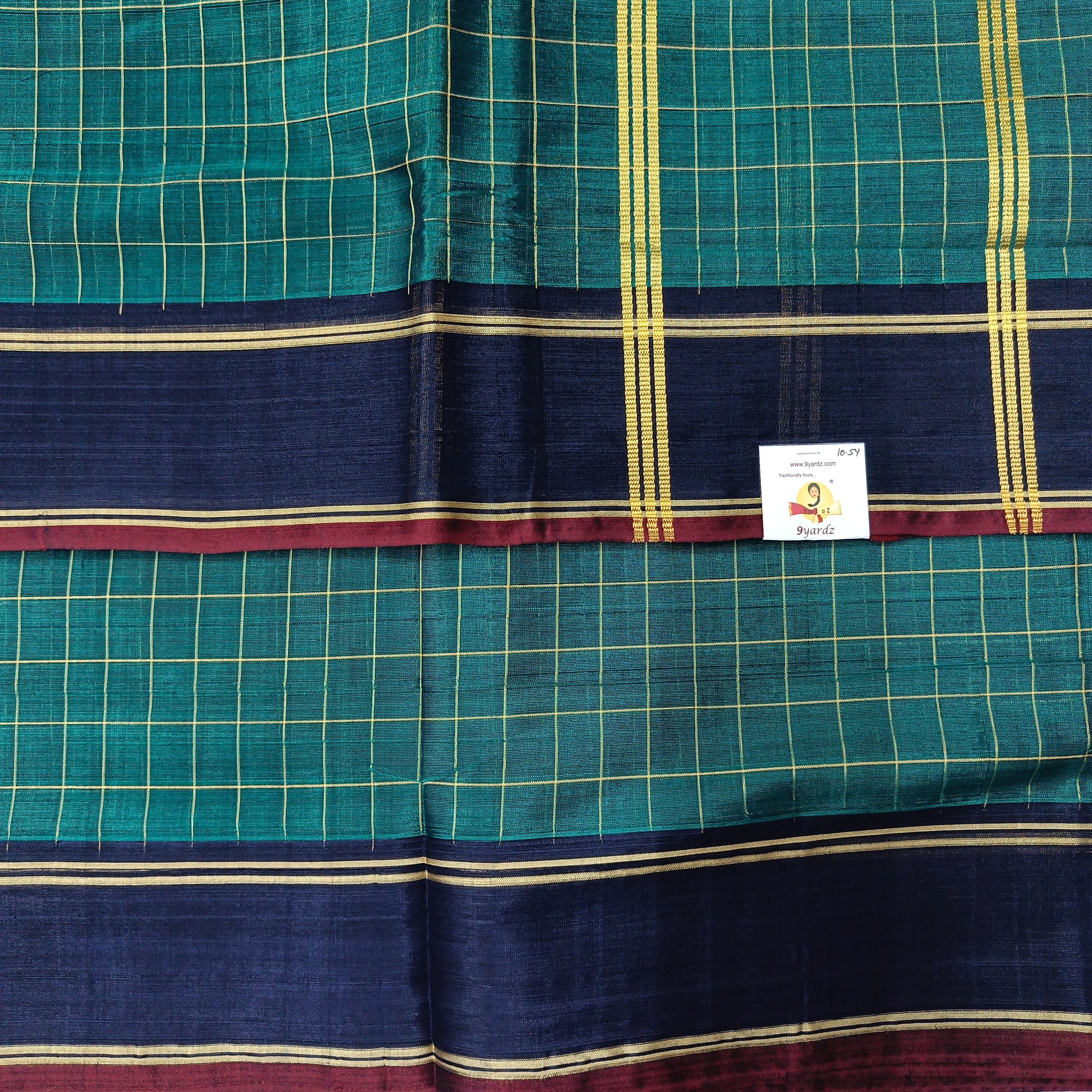 Devendra Small Zari checked  10.5 yards