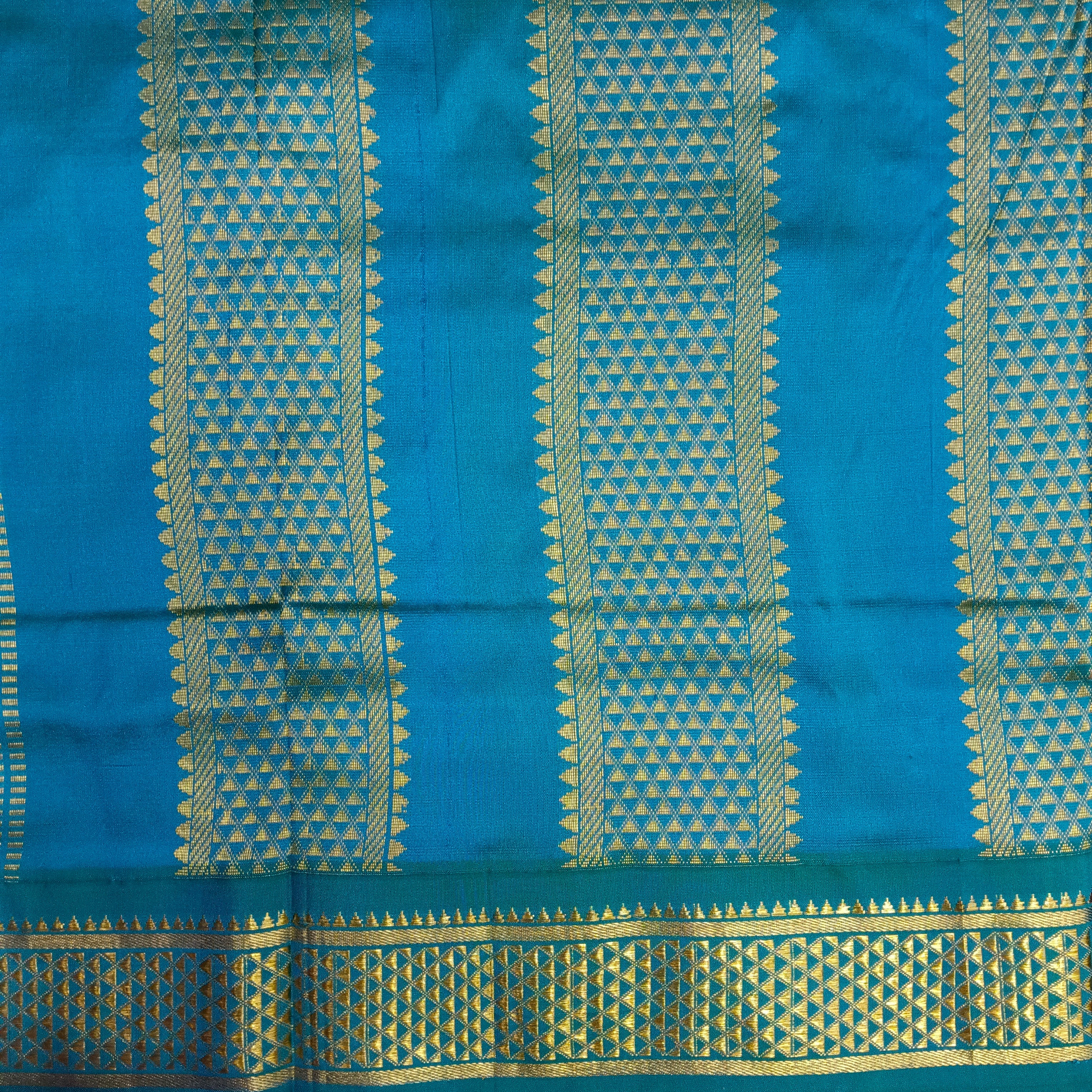 Pure silk 9.5yards