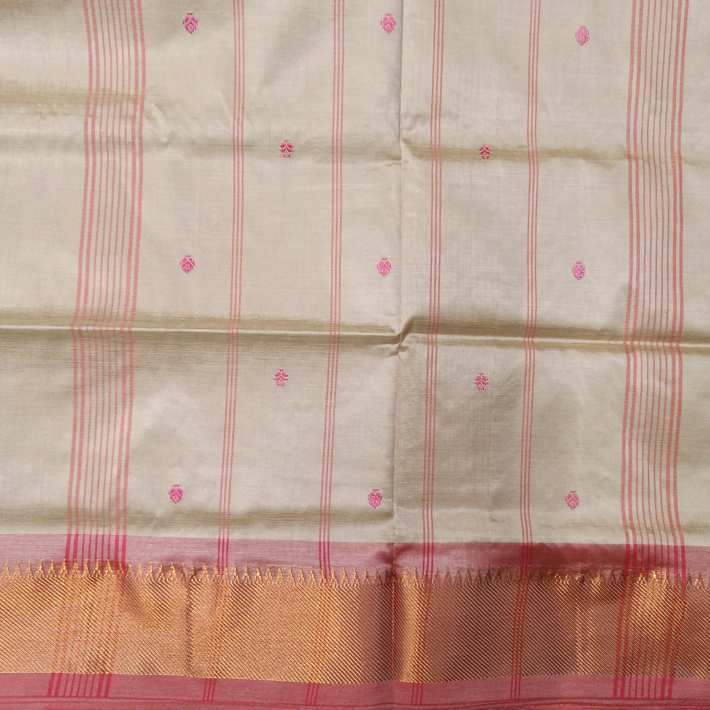 Vaazhainaar pattu 6 yards