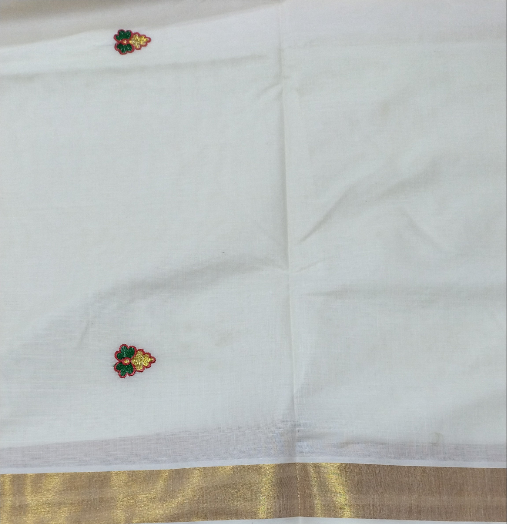 Kerala kasavu saree