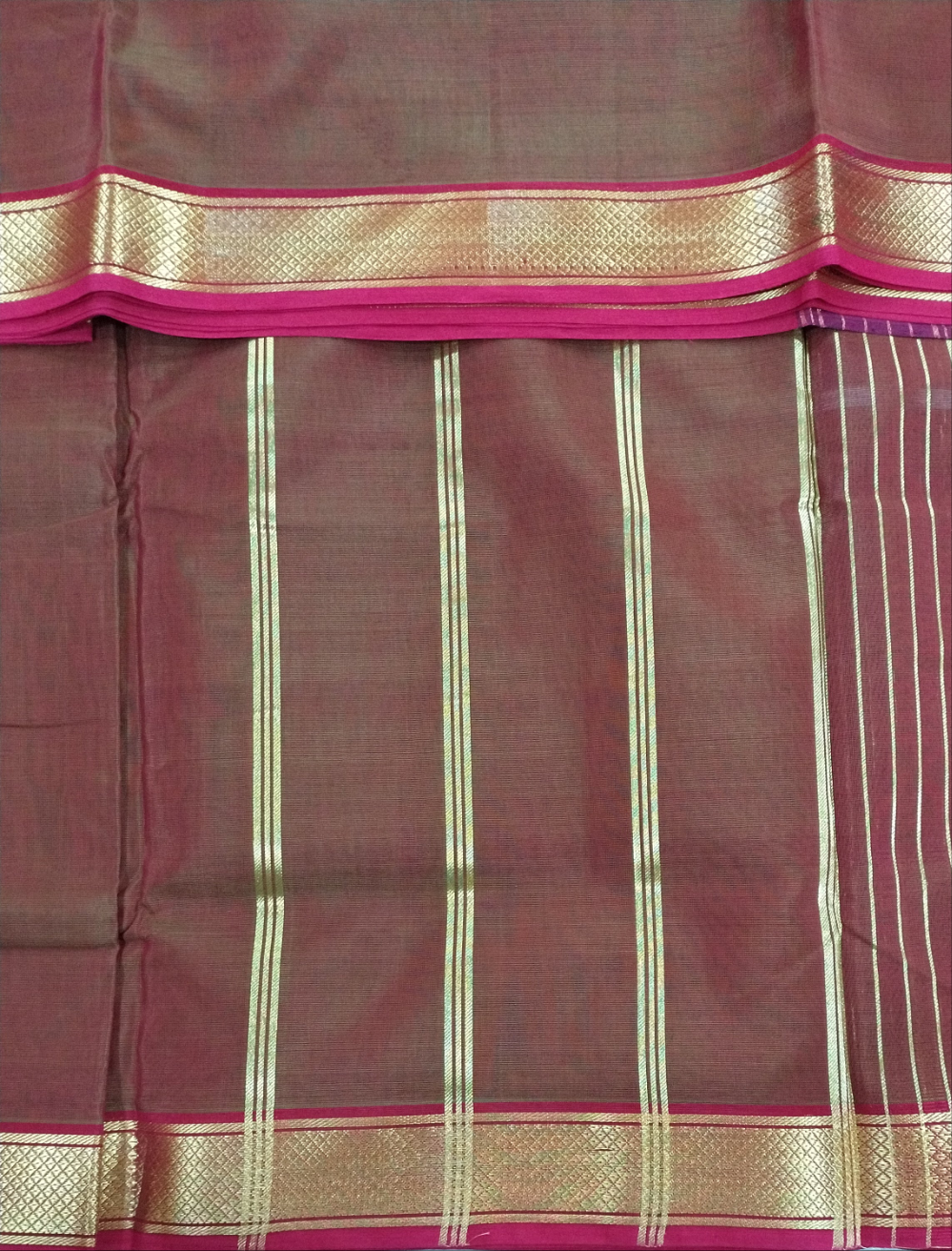 Devendra 60K border saree 10yards