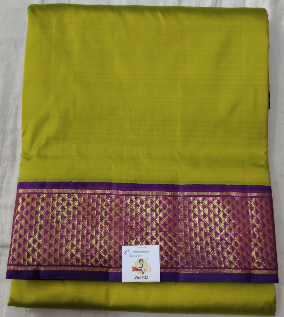 Pure Silk Kanchipuram 9-Yard Saree (Lime Green with Purple Border & Pallu)| 10yards