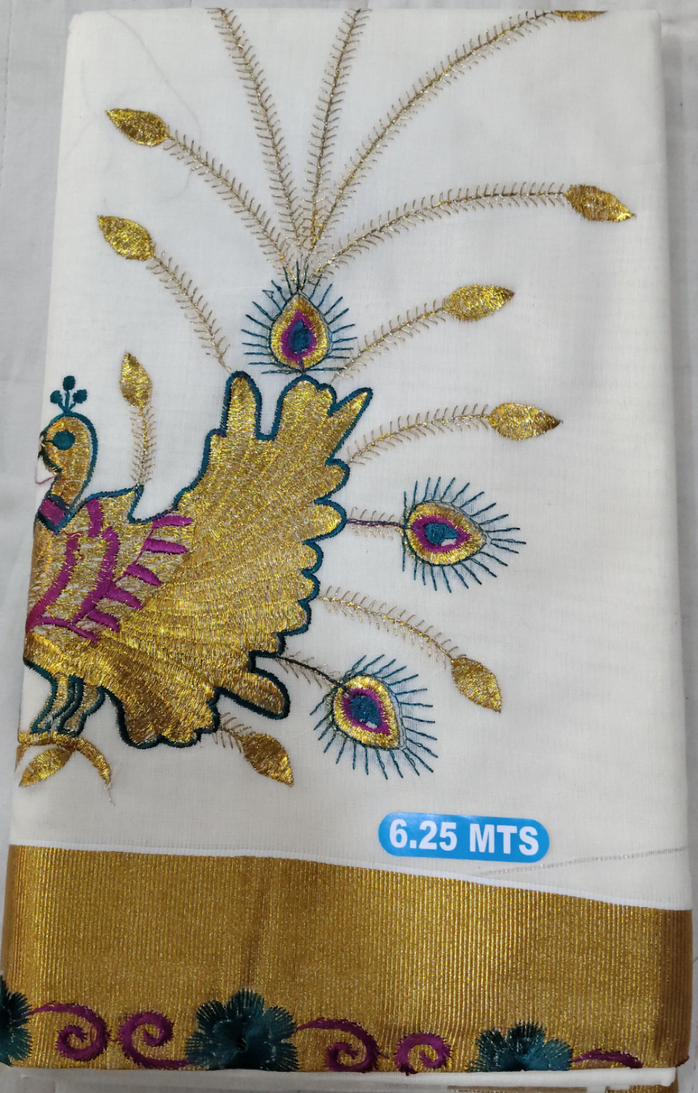 Kerala kasavu saree