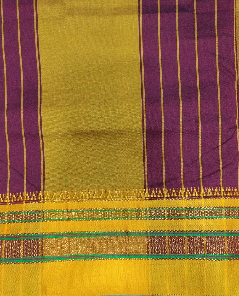 Ikkal sarees madisar 10yardz
