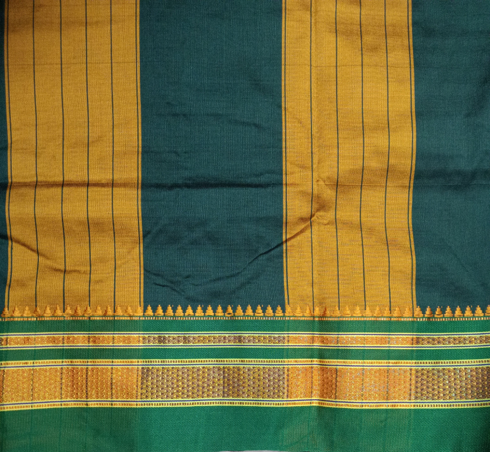 Ikkal sarees madisar 10yardz