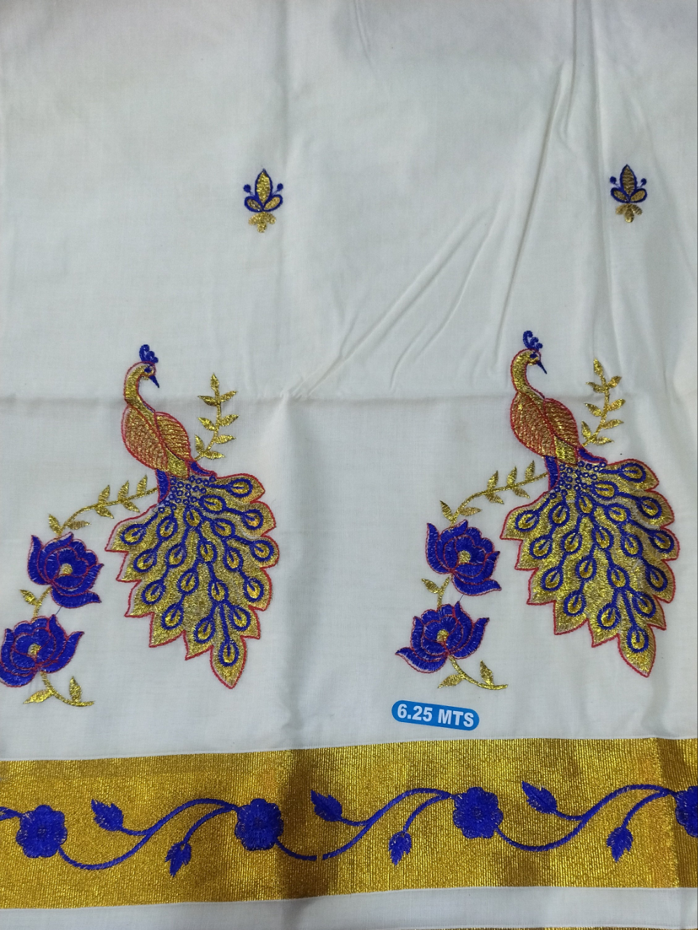 Kerala kasavu saree