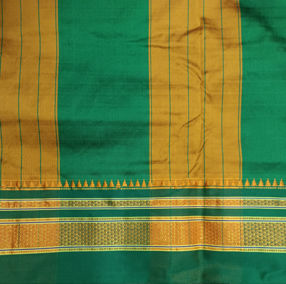 Ikkal sarees madisar 10yardz