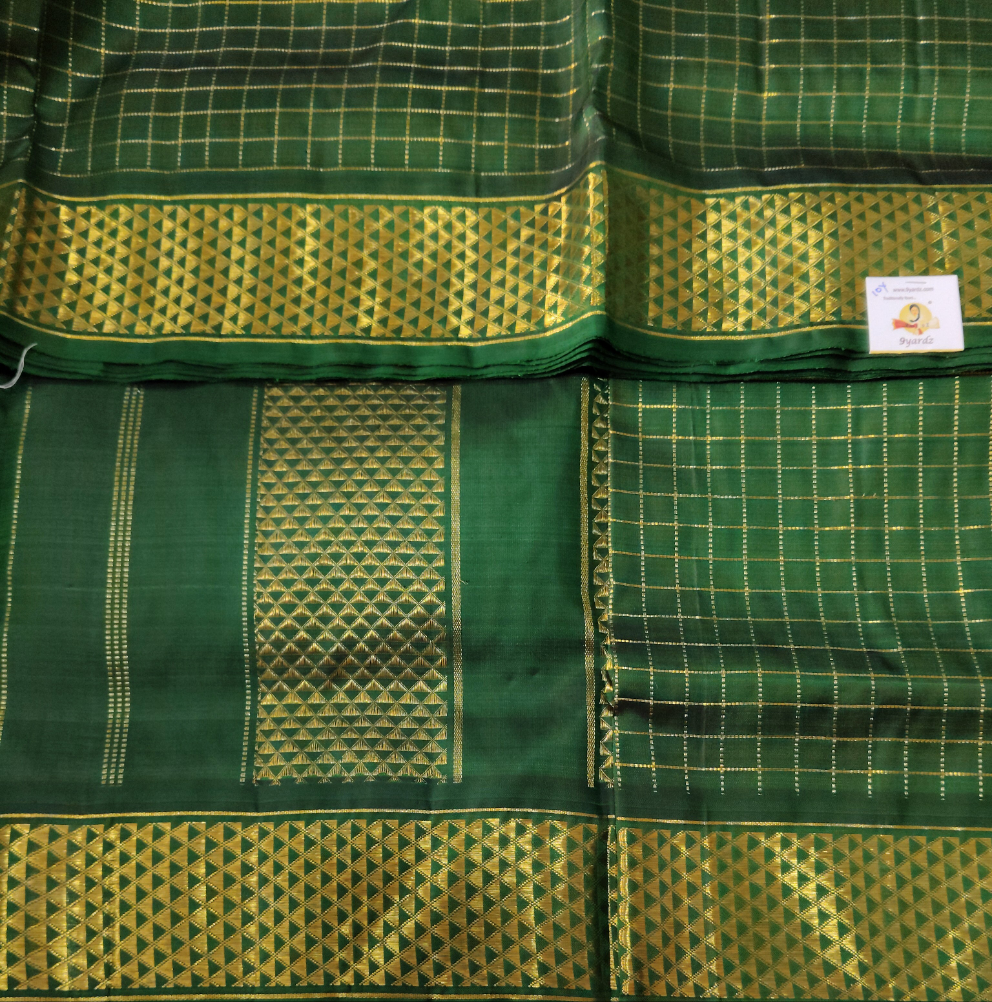 Kanchipuram Pure Silk 9 Yards Madisar – Bottle Green with Golden Checks| 10yards