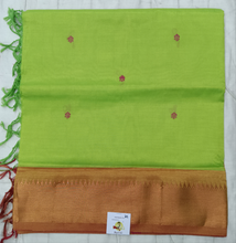 Load image into Gallery viewer, Vaazhainaar pattu 6 yards