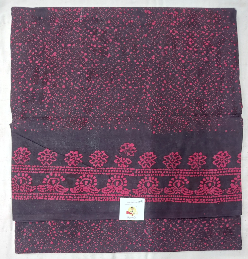 Sungudi Spray Printed 10.5 yards