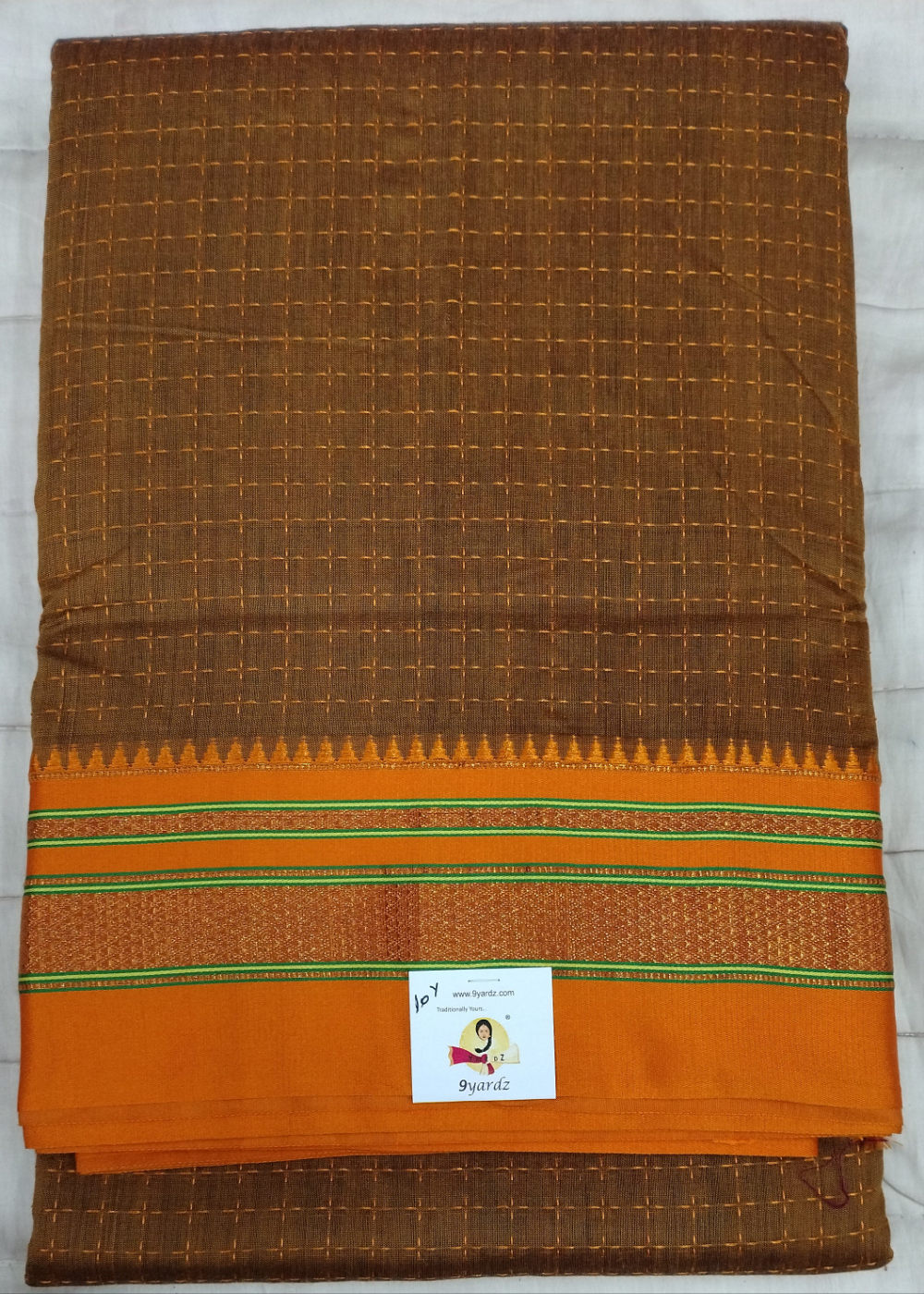 Ikkal sarees madisar 10yardz