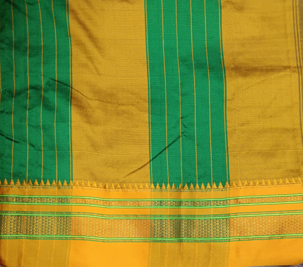 Ikkal sarees madisar 10yardz
