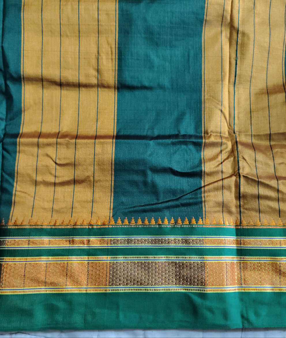 Ikkal sarees madisar 10yardz