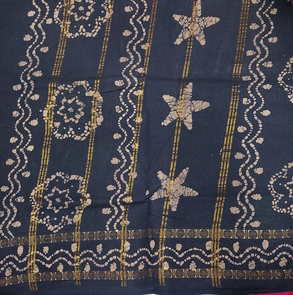 Sungudi Spray Printed 10.5 yards