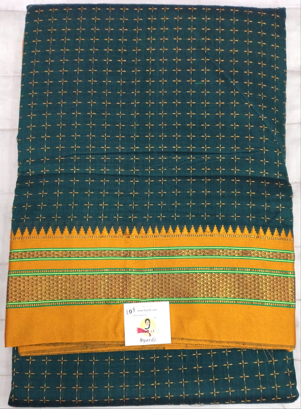 Ikkal sarees madisar 10yardz