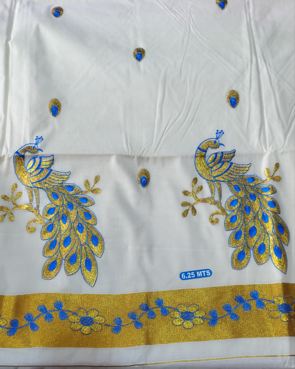 Kerala kasavu saree