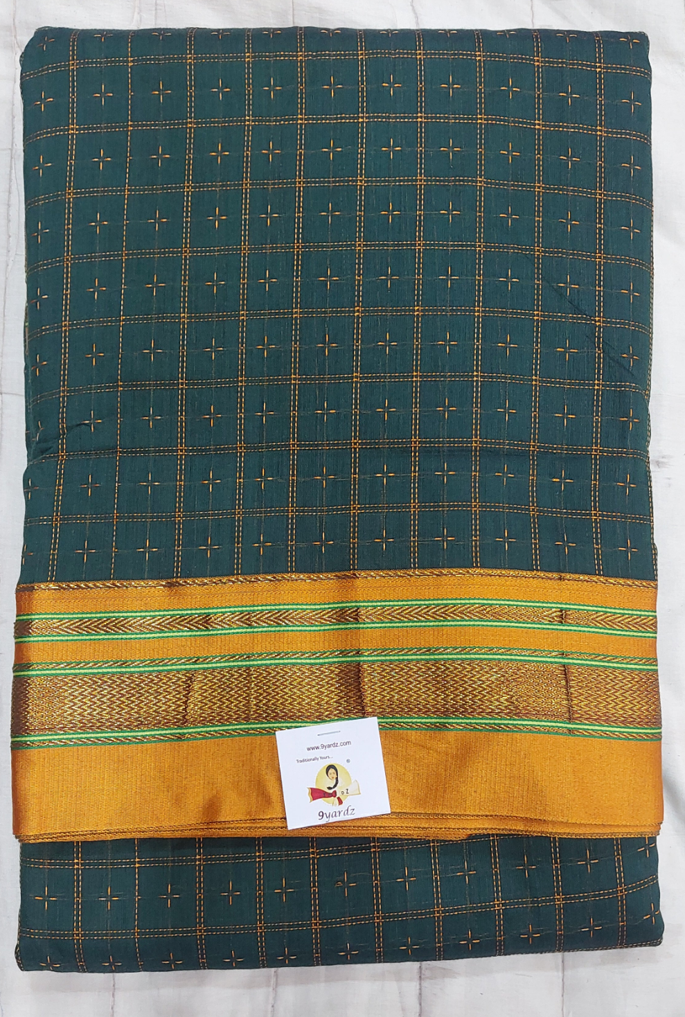 Ikkal sarees madisar 10yardz