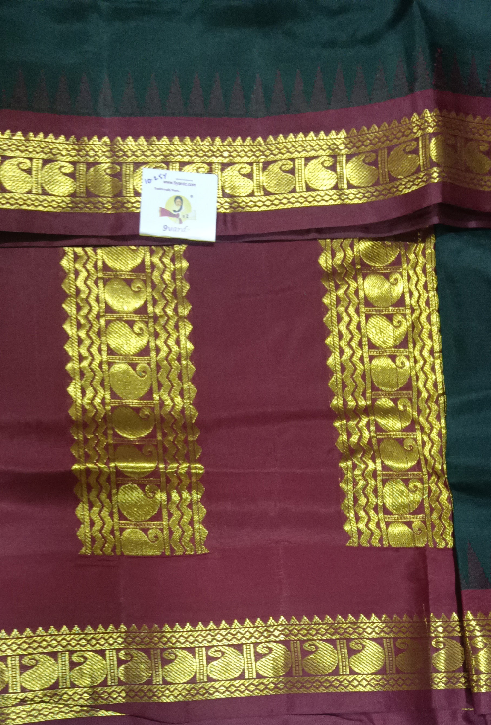Bottle Green & Maroon Pure Silk 10-Yard Saree with Golden Zari Mango Motif Border – 9yardz Traditional Collection