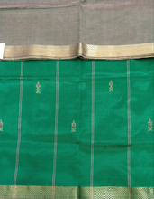 Load image into Gallery viewer, Vaazhainaar pattu 6 yards