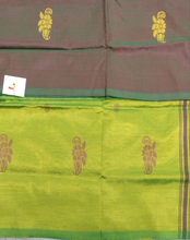 Load image into Gallery viewer, Vaazhainaar pattu 6 yards