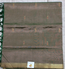 Load image into Gallery viewer, Vaazhainaar pattu 6 yards